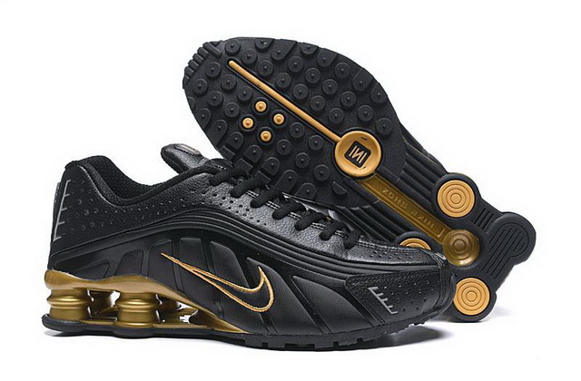 Nike Shox R4 04